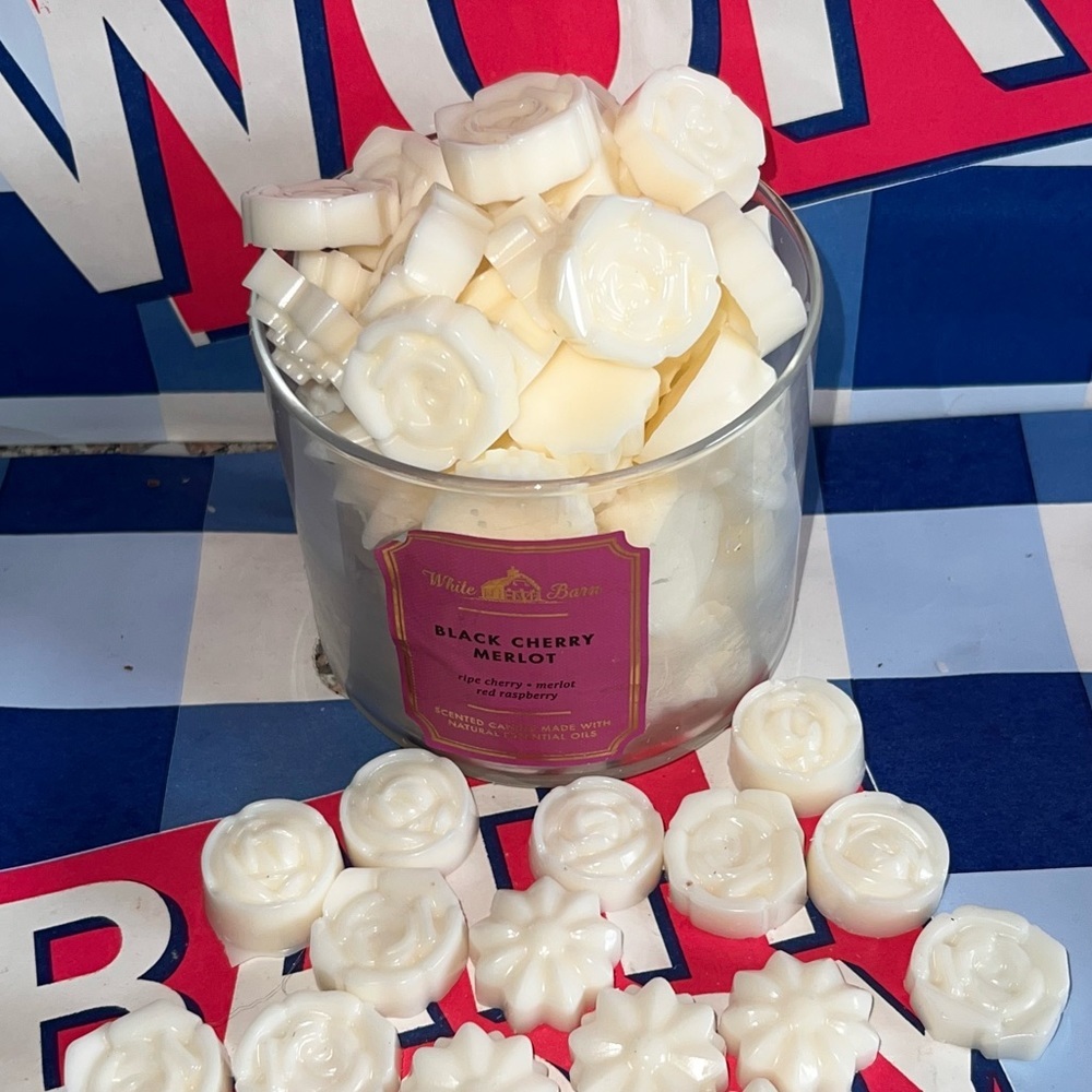 Bath and body works black Cherry Merlot Candle Wax Melts - Picture 2 of 3